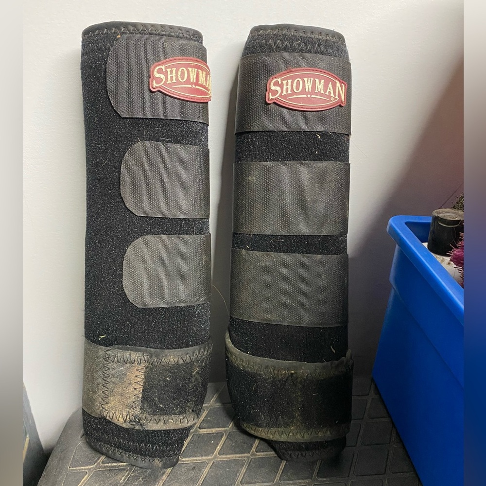 Large showman sport boots